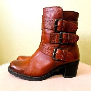 Clark’s heeled leather boots